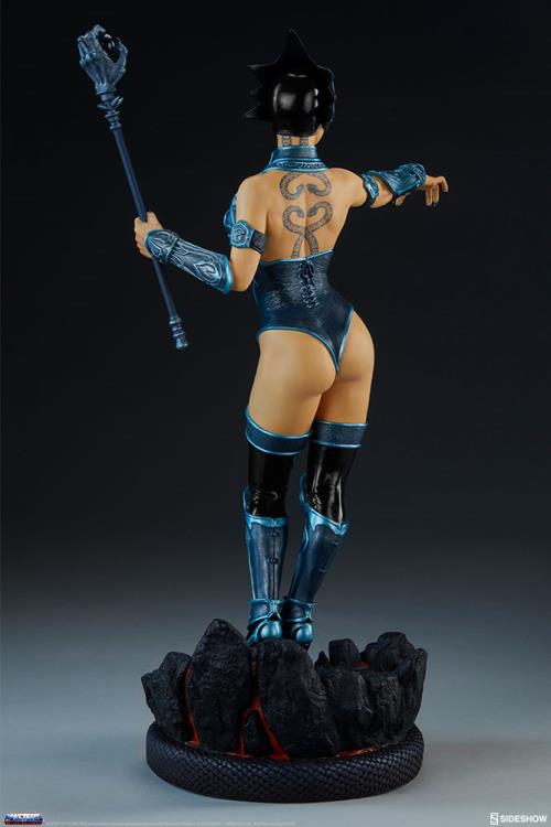 Masters of The Universe Evil-Lyn (Classic) Exclusive Limited Edition Statue Gallery Image 6