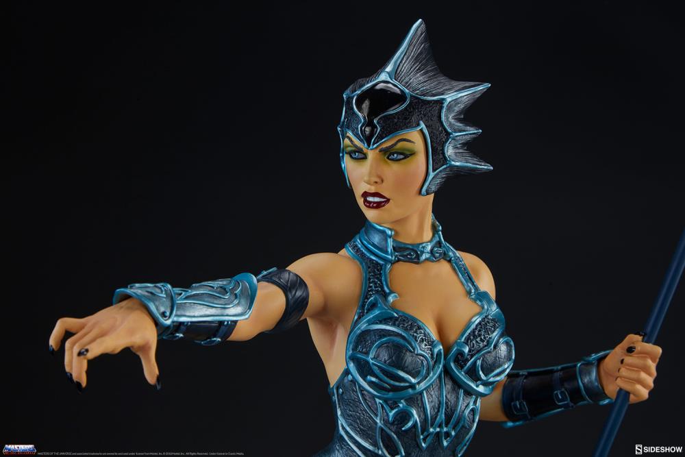 Masters of The Universe Evil-Lyn (Classic) Exclusive Limited Edition Statue Gallery Image 10