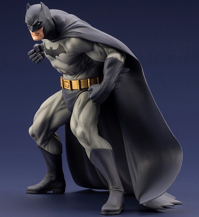 Batman: Hush ArtFX+ Batman Statue Gallery Image 7