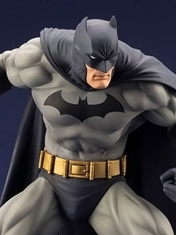 Batman: Hush ArtFX+ Batman Statue Gallery Image 2