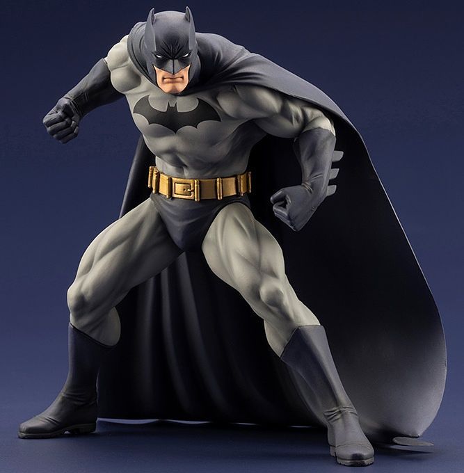 Batman: Hush ArtFX+ Batman Statue Gallery Image 3
