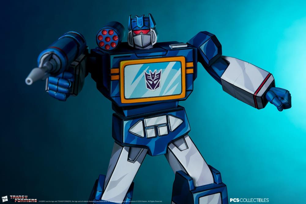 Transformers Classic Scale Soundwave Limited Edition Statue Gallery Image 11