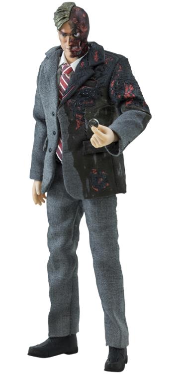 The Dark Knight Two-Face (Harvey Dent) 1/12 Scale Figure Gallery Image 3