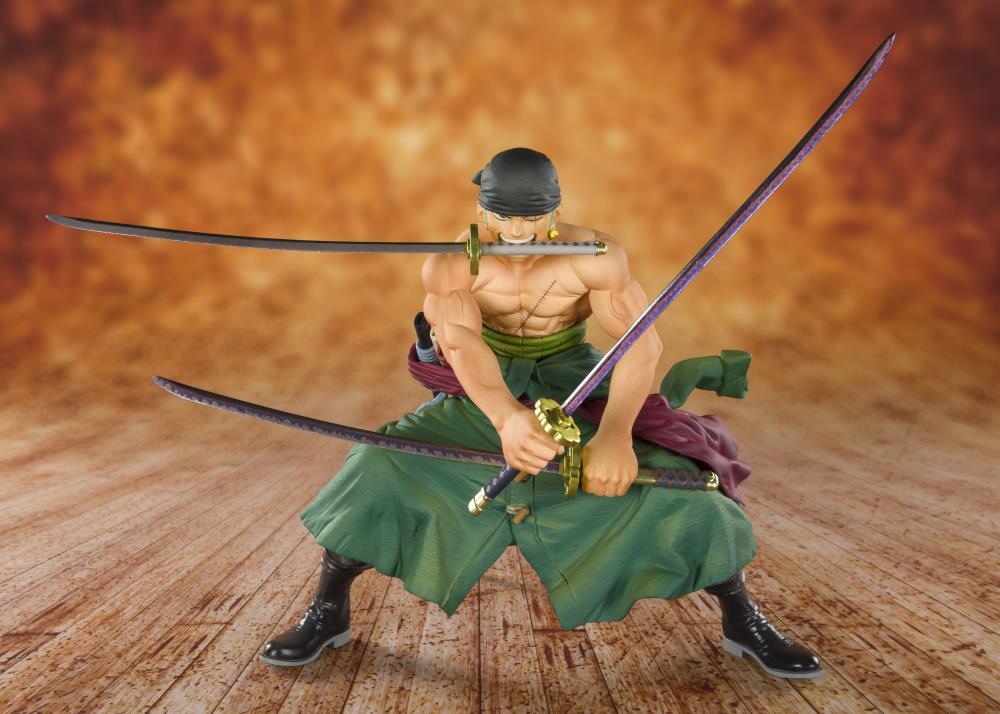 One Piece FiguartsZERO Pirate Hunter Zoro Gallery Image 3