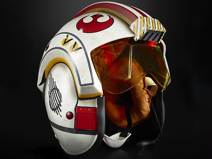 Star Wars: The Black Series Luke Skywalker 1:1 Scale Wearable Helmet (Electronic) Gallery Image 1