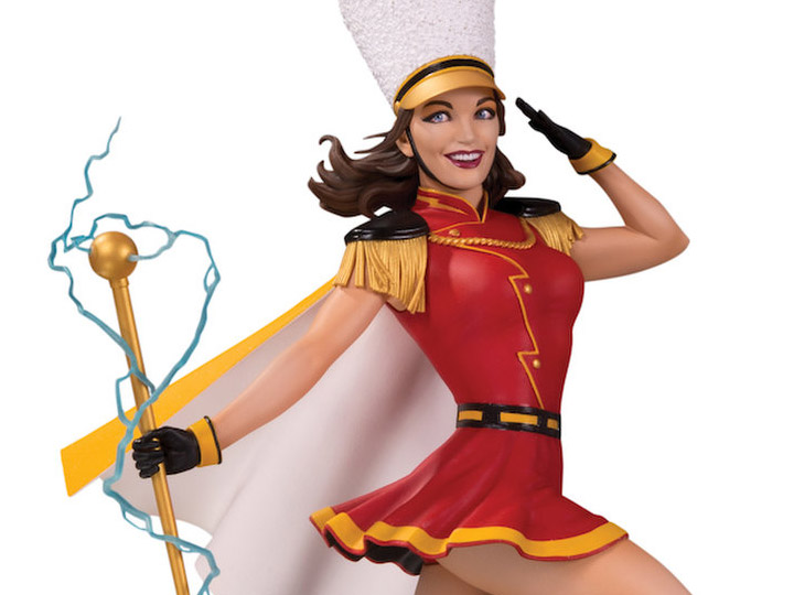 DC Bombshells Mary Shazam Limited Edition Statue Gallery Image 1