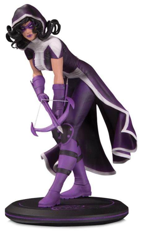 Cover Girls of the DC Universe Huntress Limited Edition Statue (Joelle Jones) Gallery Image 3