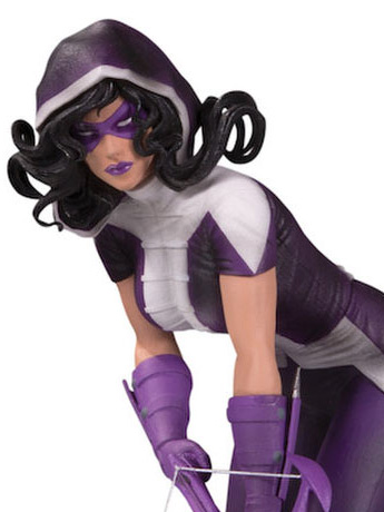 Cover Girls of the DC Universe Huntress Limited Edition Statue (Joelle Jones) Gallery Image 2