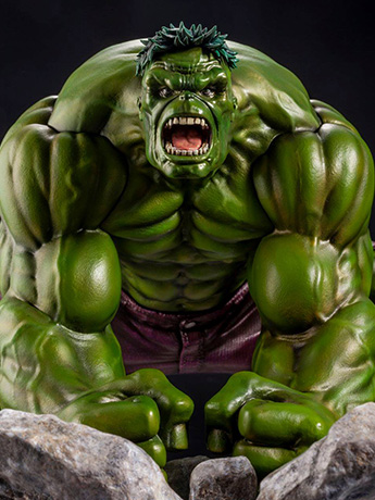 Marvel ArtFX Premier Hulk Limited Edition Statue Gallery Image 2