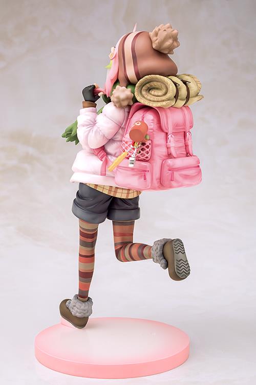Laid-Back Camp Nadeshiko Kagamihara 1/7 Scale Figure Gallery Image 4