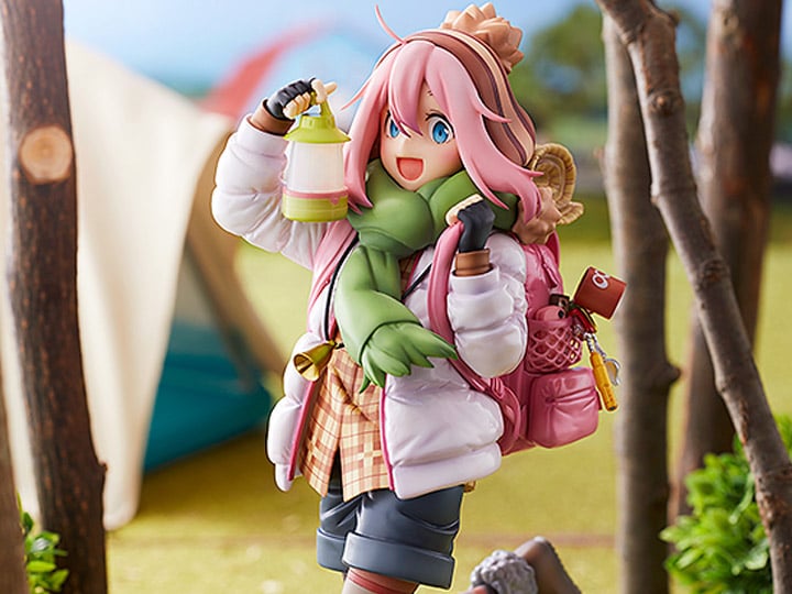 Laid-Back Camp Nadeshiko Kagamihara 1/7 Scale Figure Gallery Image 1