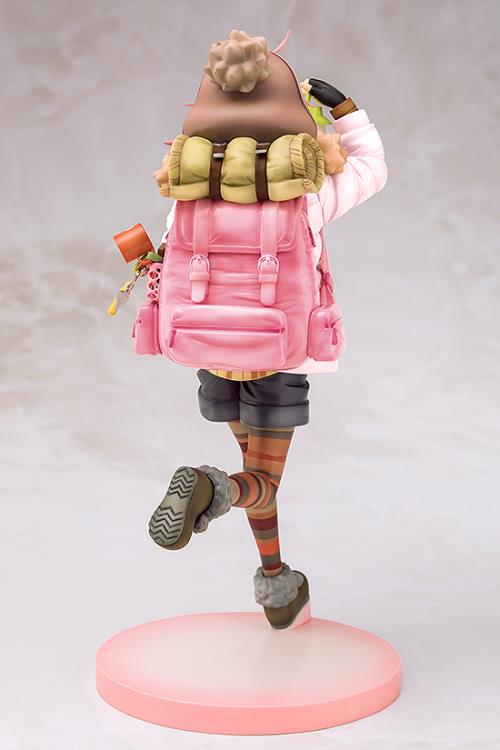 Laid-Back Camp Nadeshiko Kagamihara 1/7 Scale Figure Gallery Image 5