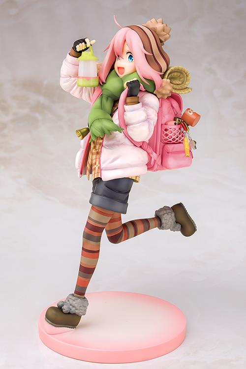 Laid-Back Camp Nadeshiko Kagamihara 1/7 Scale Figure Gallery Image 6