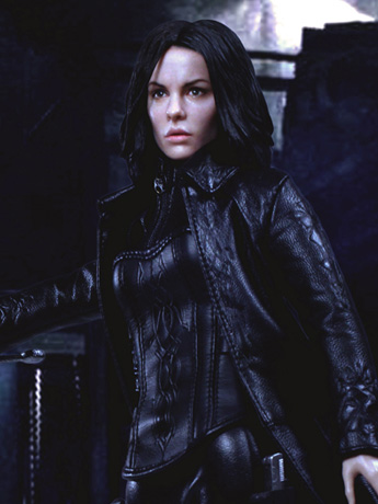 Underworld 2: Evolution Selene (Blue Eyes Ver.) 1/6 Scale Figure Gallery Image 2