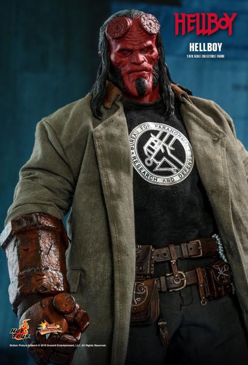 Hellboy MMS527 Hellboy 1/6th Scale Collectible Figure Gallery Image 9
