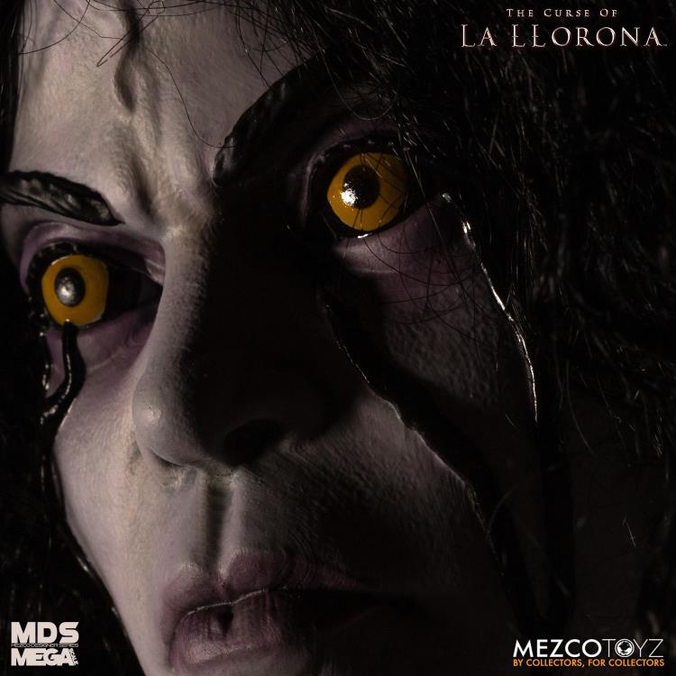 The Curse of La Llorona Mezco Designer Series Mega Scale Talking La Llorona Gallery Image 6