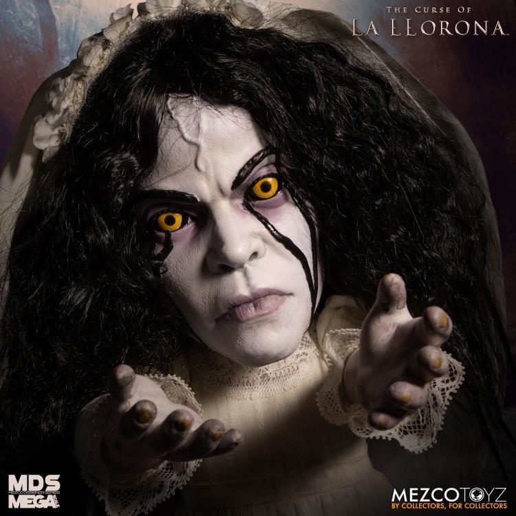 The Curse of La Llorona Mezco Designer Series Mega Scale Talking La Llorona Gallery Image 4