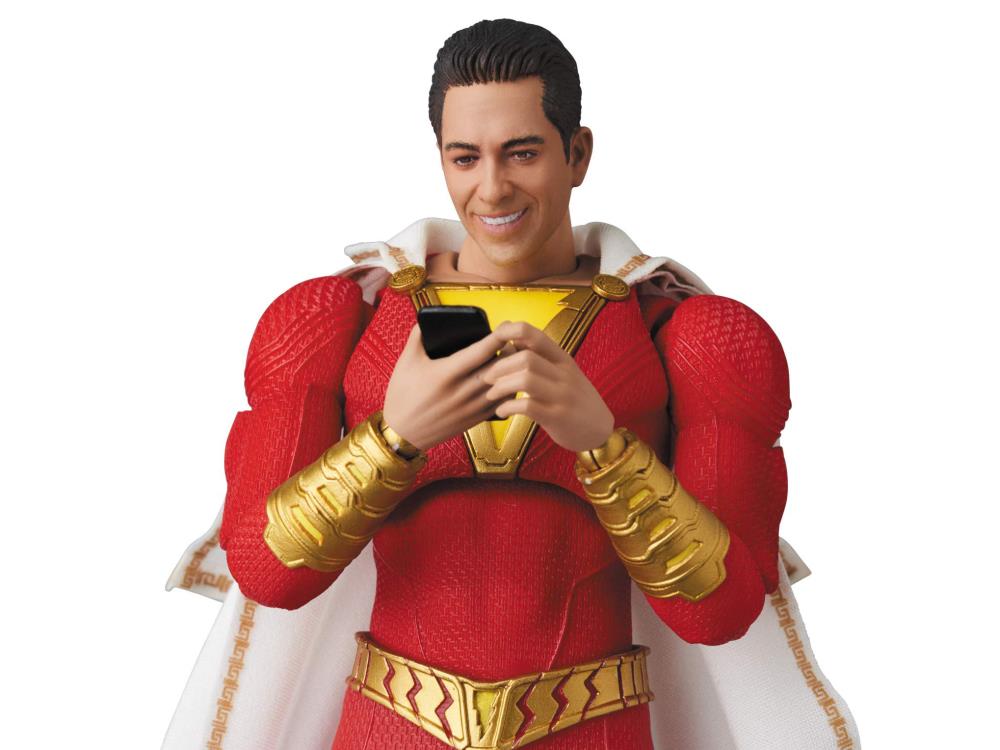 Shazam MAFEX No.101 Shazam Action Figure Gallery Image 7