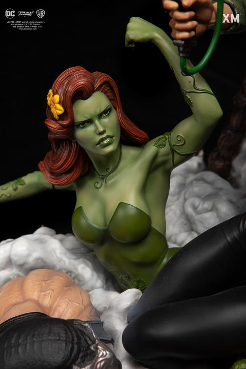 Batman Sanity 1/6 Scale Limited Edition Epic Diorama (Full Color) Gallery Image 15