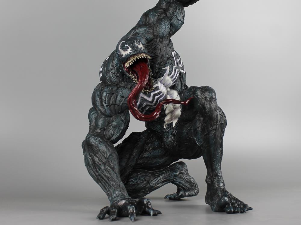 Marvel Sofbinal Venom Gallery Image 10