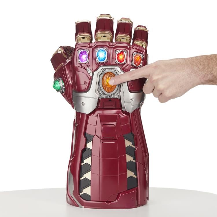 Avengers: Endgame Marvel Legends Power Gauntlet Gallery Image 7