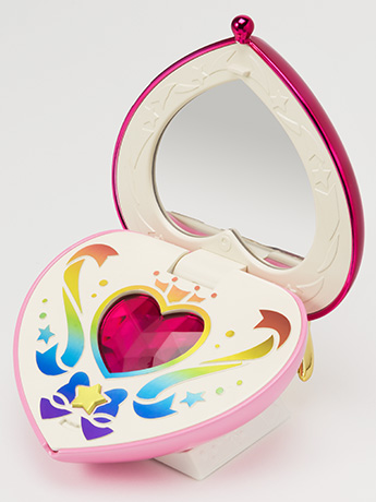 Sailor Moon Proplica Chibi Moon Compact Gallery Image 2