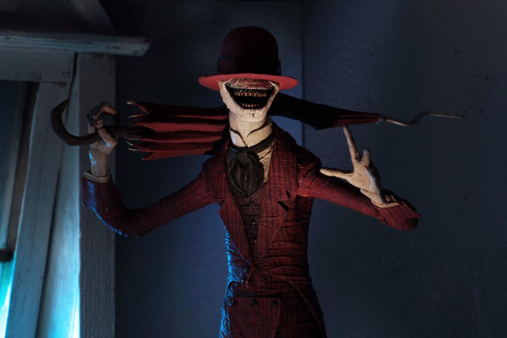 The Conjuring 2 Ultimate Crooked Man Figure Gallery Image 5
