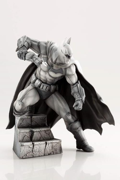 Batman Arkham Series 10th Anniversary Artfx+ Batman Limited Edition Statue Gallery Image 6