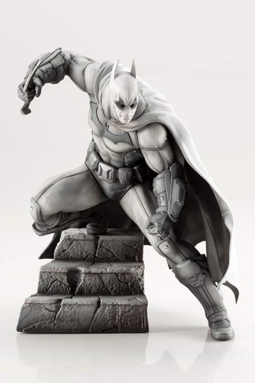 Batman Arkham Series 10th Anniversary Artfx+ Batman Limited Edition Statue Gallery Image 9