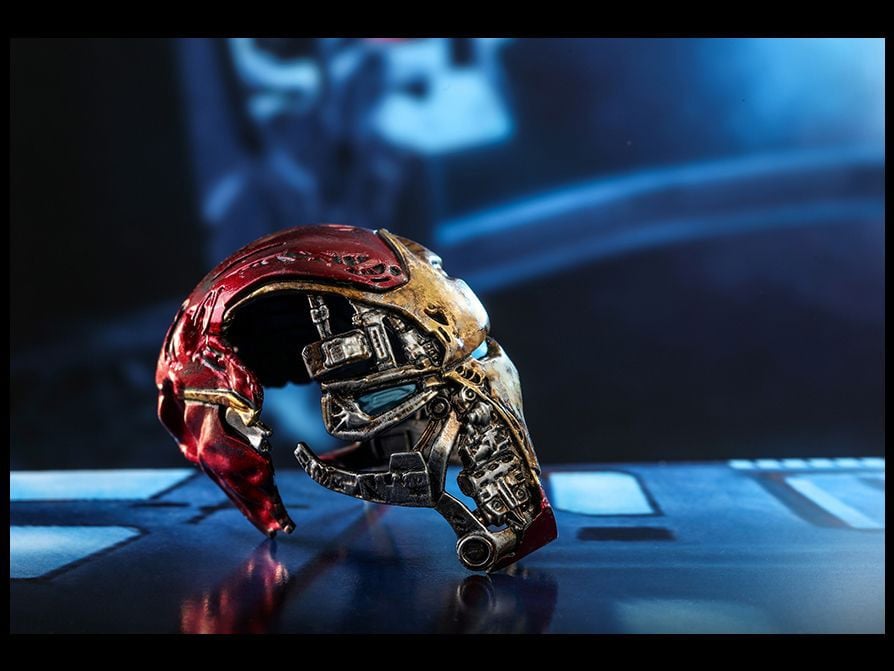 Avengers: Endgame MMS537 Tony Stark (Team Suit) 1/6th Scale Collectible Figure Gallery Image 16