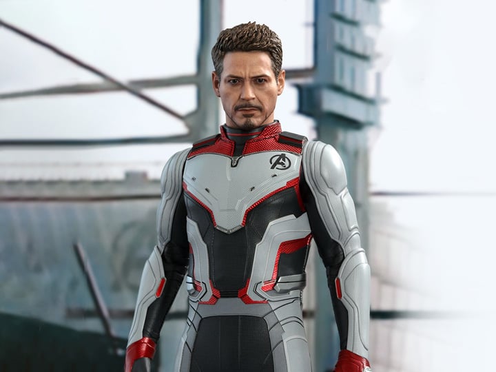Avengers: Endgame MMS537 Tony Stark (Team Suit) 1/6th Scale Collectible Figure Gallery Image 1