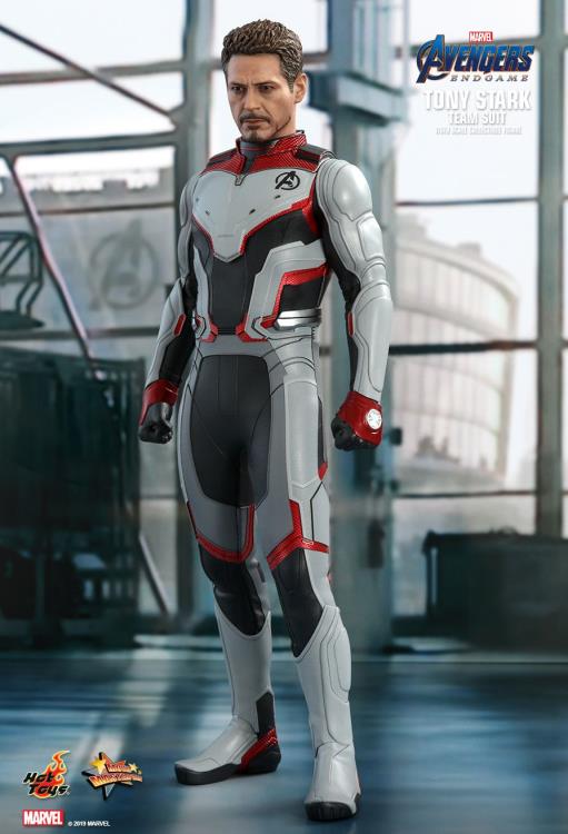 Avengers: Endgame MMS537 Tony Stark (Team Suit) 1/6th Scale Collectible Figure Gallery Image 4