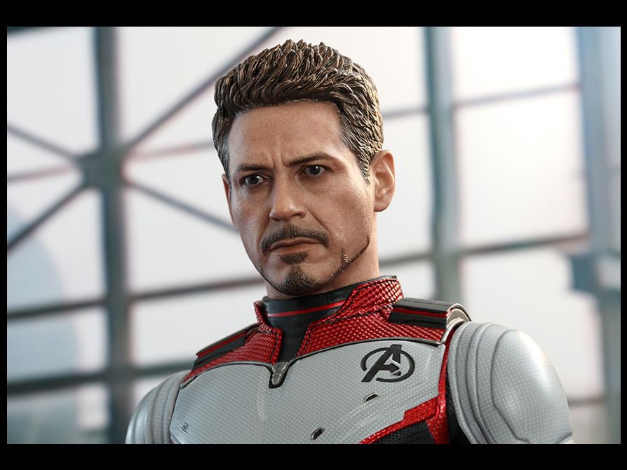 Avengers: Endgame MMS537 Tony Stark (Team Suit) 1/6th Scale Collectible Figure Gallery Image 13