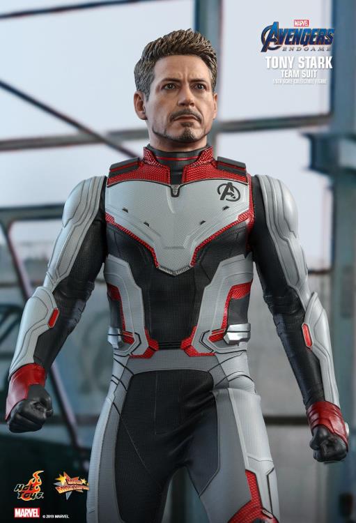 Avengers: Endgame MMS537 Tony Stark (Team Suit) 1/6th Scale Collectible Figure Gallery Image 9