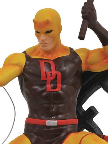 Marvel Gallery Daredevil (Yellow) Exclusive Limited Edition Figure Gallery Image 2