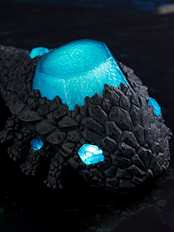 Dark Souls Crystal Lizard 1/6 Scale Light-Up SDCC 2019 Exclusive Statue Gallery Image 2