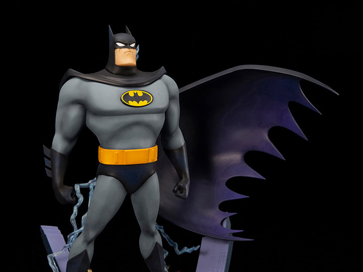 Batman: The Animated Series ArtFX+ Batman (Opening Sequence) Statue Gallery Image 1