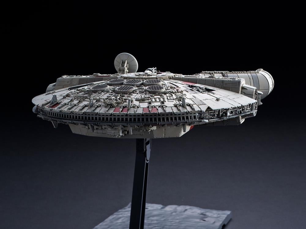 The Rise of Skywalker 1/144 Millennium Falcon Model Kit