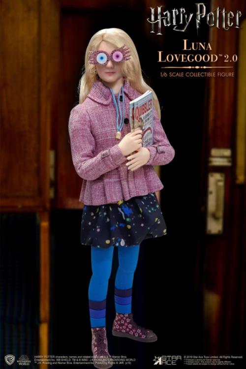 Harry Potter My Favourite Movie Series Luna Lovegood (Casual Wear) 1/6 Scale Limited Edition Figure Gallery Image 3