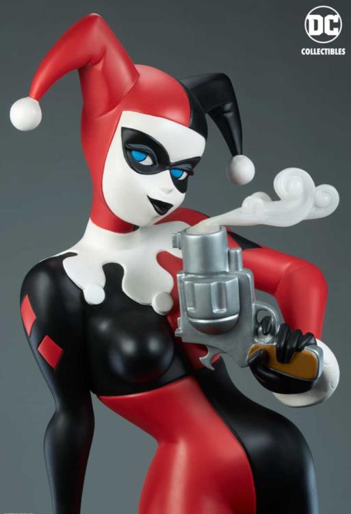 DC Gallery Harley Quinn Life-Size Limited Edition Statue Gallery Image 9