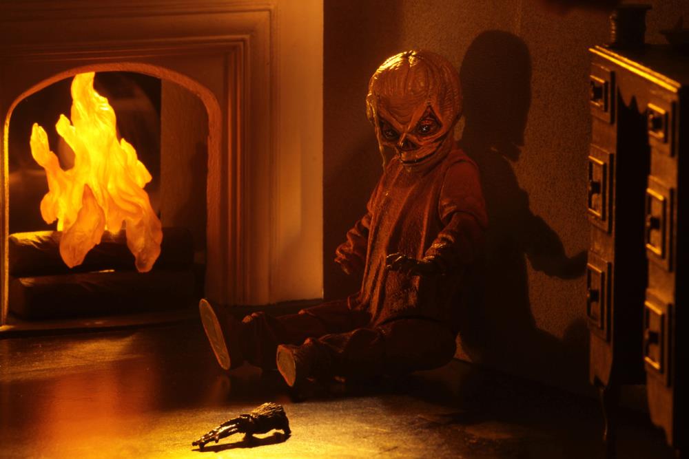 Trick-r-Treat Ultimate Sam Figure Gallery Image 8