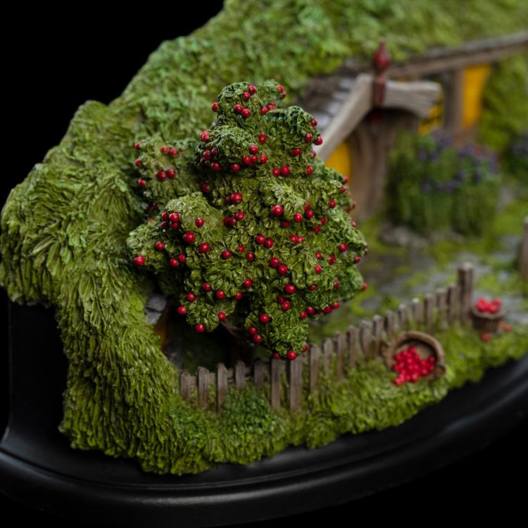 The Hobbit: An Unexpected Journey 13 Apple Orchard Hobbit Hole Diorama Gallery Image 4