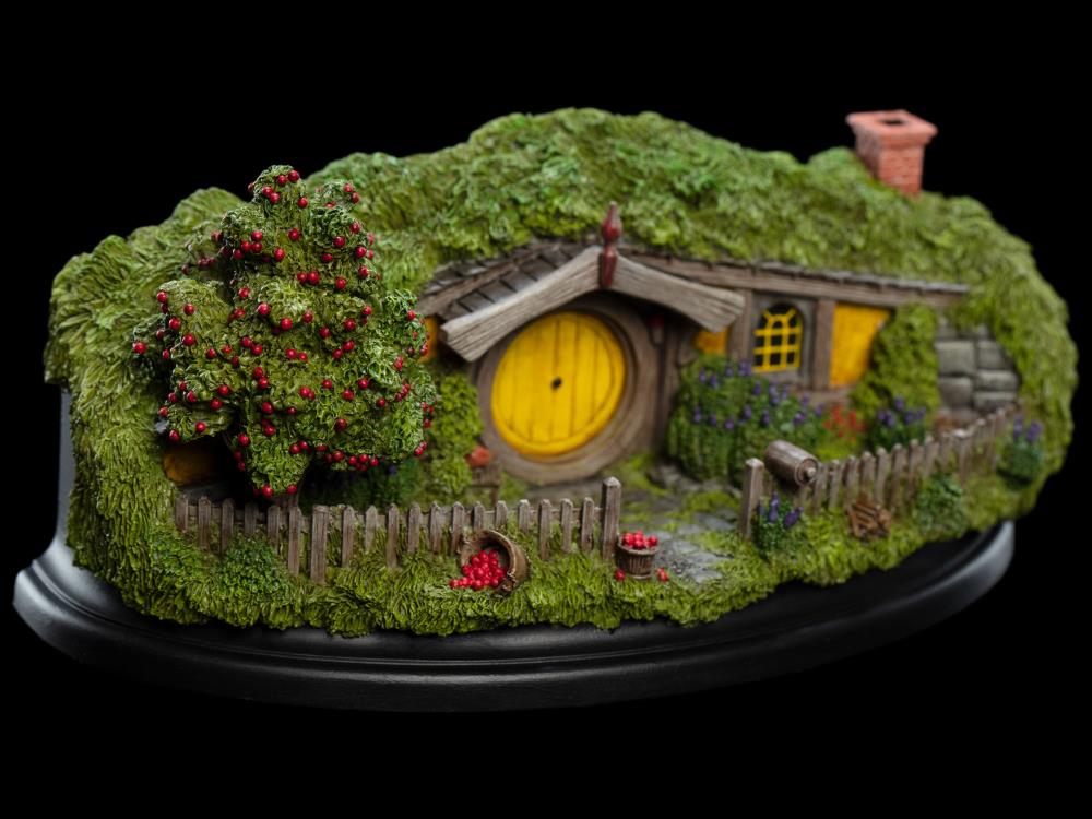 The Hobbit: An Unexpected Journey 13 Apple Orchard Hobbit Hole Diorama Gallery Image 3