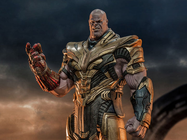 Avengers: Endgame Legacy Replica Thanos Deluxe 1/4 Scale Limited Edition Statue Gallery Image 1