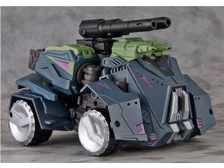 MBC002 Military Titans with MBC002-P Bonus Parts Gallery Image 3