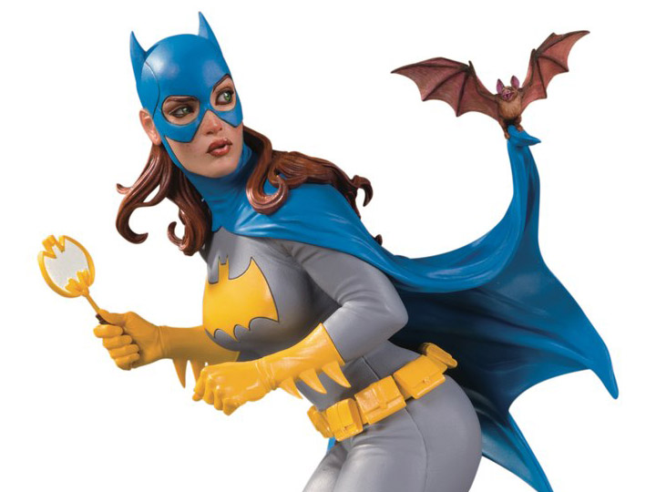 Cover Girls of the DC Universe Batgirl Limited Edition Statue (Frank Cho) Gallery Image 1