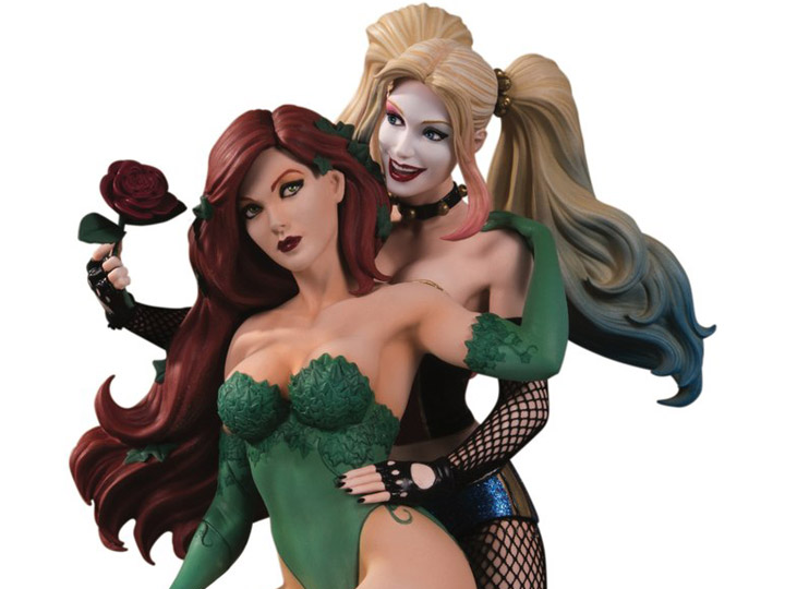 DC Designer Series Harley Quinn & Poison Ivy Limited Edition Statue (Emanuela Lupacchino) Gallery Image 1