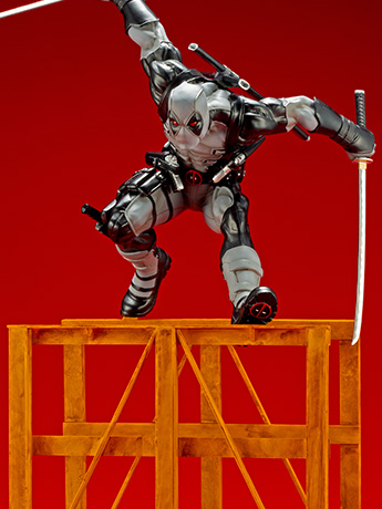 Marvel Now ArtFX Super Deadpool (X-Force) Limited Edition Exclusive Statue Gallery Image 2