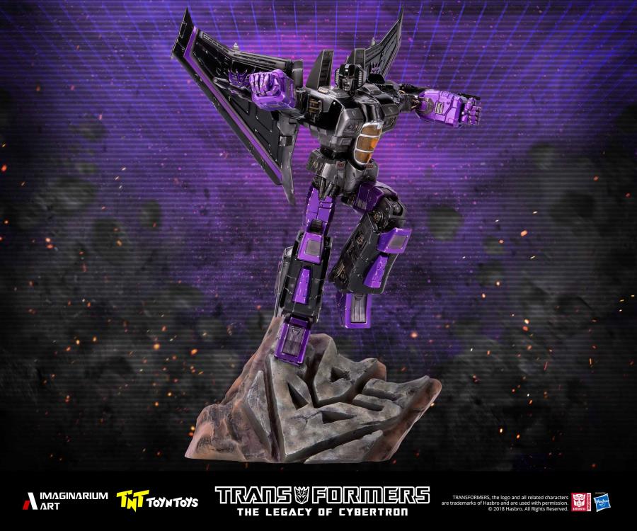 Transformers: Legacy Of Cybertron Skywarp Limited Edition Statue Gallery Image 3