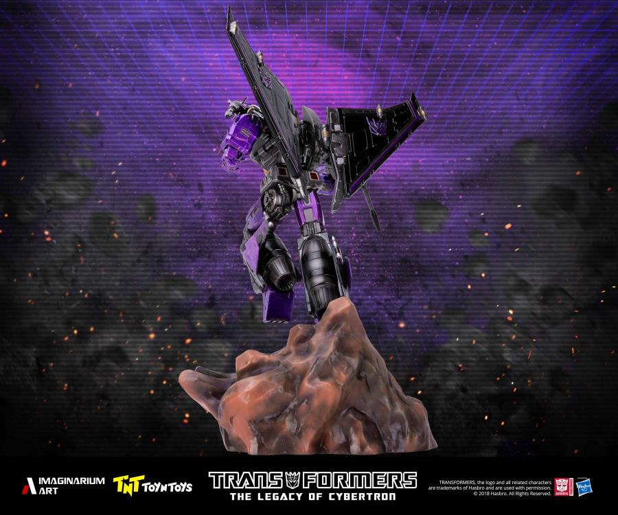 Transformers: Legacy Of Cybertron Skywarp Limited Edition Statue Gallery Image 6